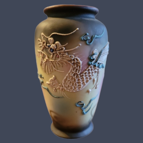 Vtg Japanese Vase Dragon-Ware Moriage Porcelain Pink Blue Gray Black